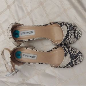 Steve Madden heel shoes